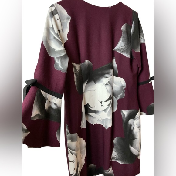 Robbie Bee Burgundy and White Floral Long Sleeve Dress - Picture 4 of 11